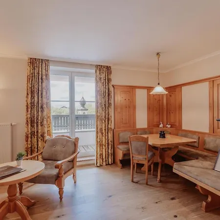 Landhotel Gschirnwirt Hotel Eugendorf