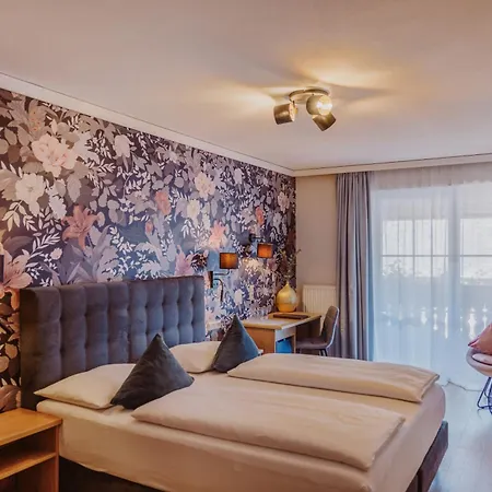 Landhotel Gschirnwirt Hotel Eugendorf